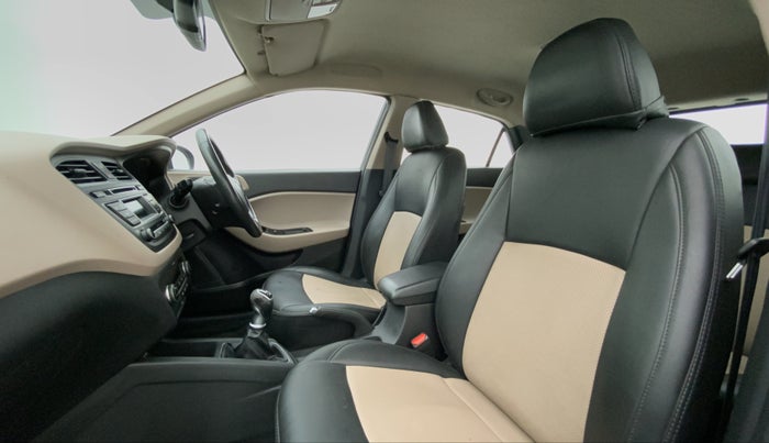 2015 Hyundai Elite i20 ASTA 1.4 CRDI, Diesel, Manual, 79,682 km, Right Side Front Door Cabin