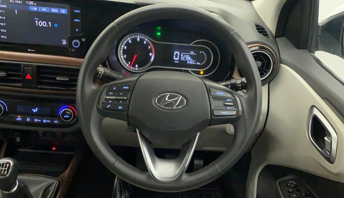 2021 Hyundai AURA SX 1.2 (O), Petrol, Manual, 16,365 km, Steering Wheel Close Up