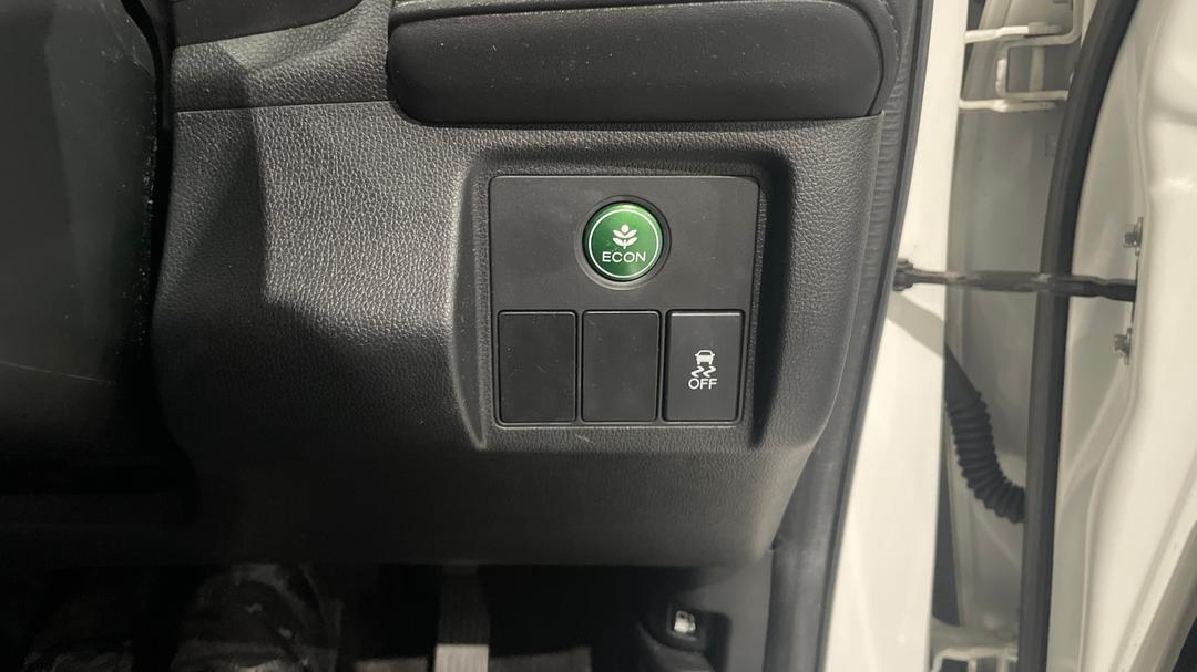 2017 Honda HR-V Vti-s, Automatic, 131546 km, Utility Switches/Buttons