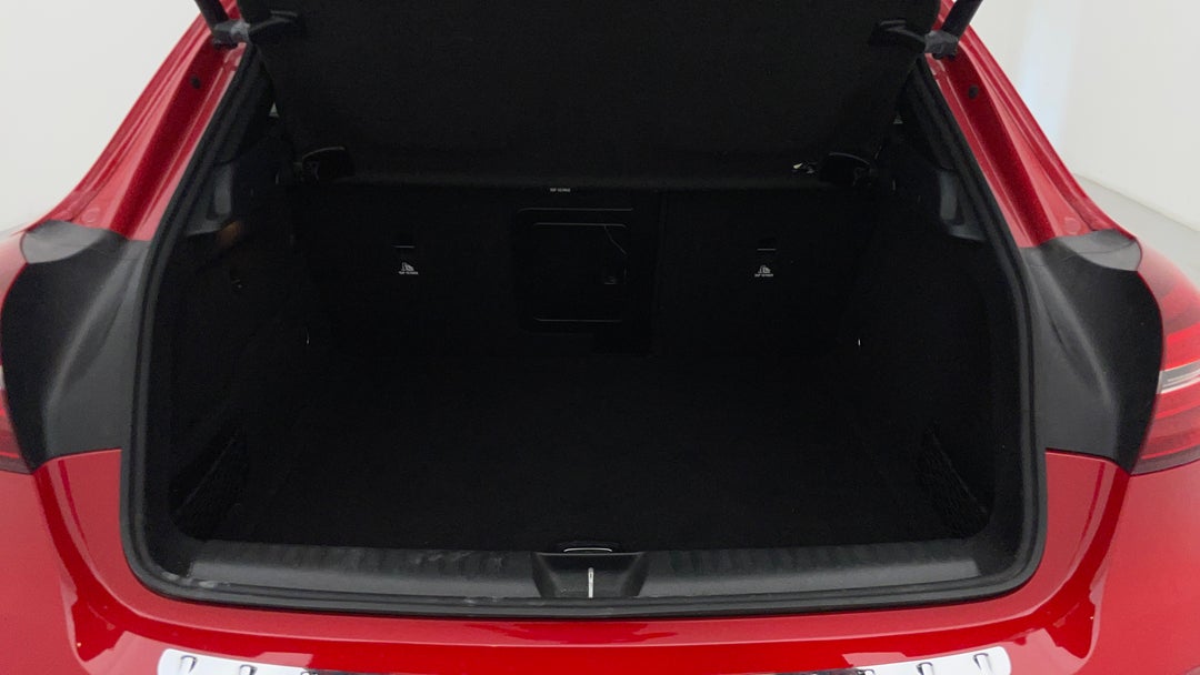 2019 Mercedes-benz GLA 180, Automatic, 64247 km, Boot Inside View