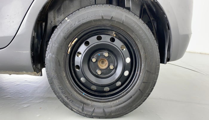 2012 Maruti Swift VXI D, Petrol, Manual, 53,116 km, Left Rear Wheel
