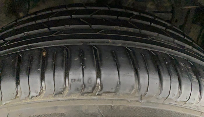 2018 Maruti Vitara Brezza ZDI PLUS, Diesel, Manual, 48,642 km, Right Front Tyre Tread
