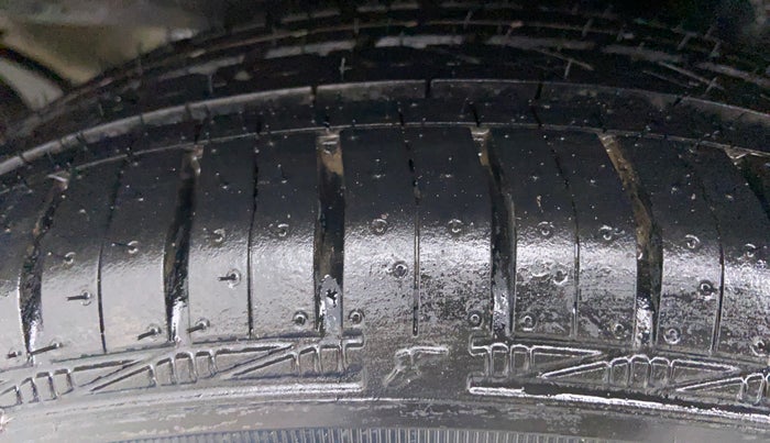 2014 Hyundai Grand i10 ASTA 1.2 VTVT, Petrol, Manual, 24,100 km, Left Rear Tyre Tread