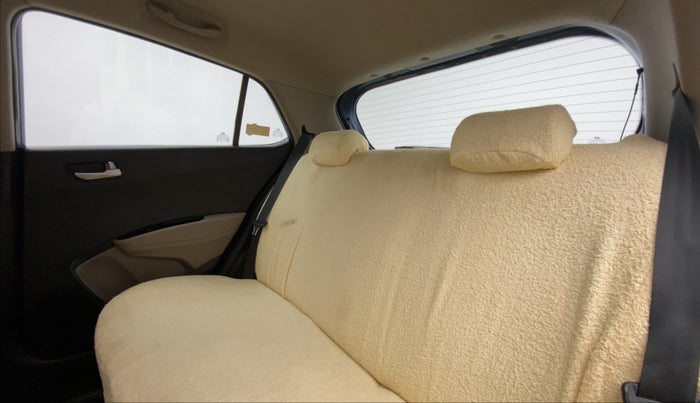 2014 Hyundai Grand i10 ASTA 1.2 VTVT, Petrol, Manual, 24,100 km, Right Side Rear Door Cabin