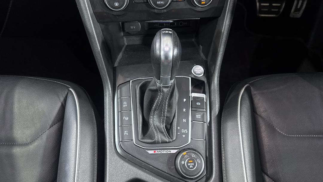 2019 Volkswagen Tiguan Allspace 162 Tsi Highline, Automatic, 63317 km, Gear Lever 