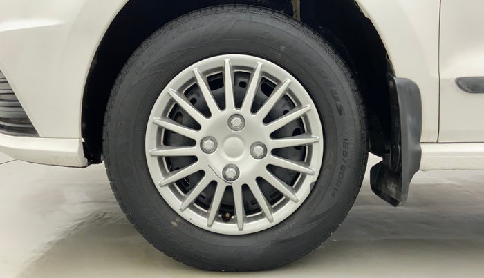 2017 Volkswagen Ameo TRENDLINE 1.2, Petrol, Manual, 40,743 km, Left Front Wheel