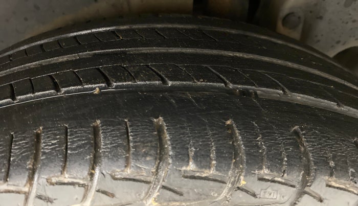 2013 Maruti Ertiga VDI ABS, Diesel, Manual, 36,967 km, Left Rear Tyre Tread