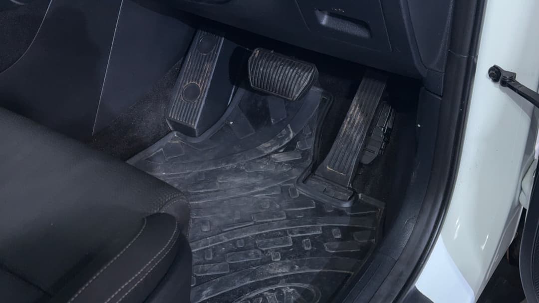 2021 Kia Sportage S (AWD), Automatic, 80054 km, Pedals and Footmat