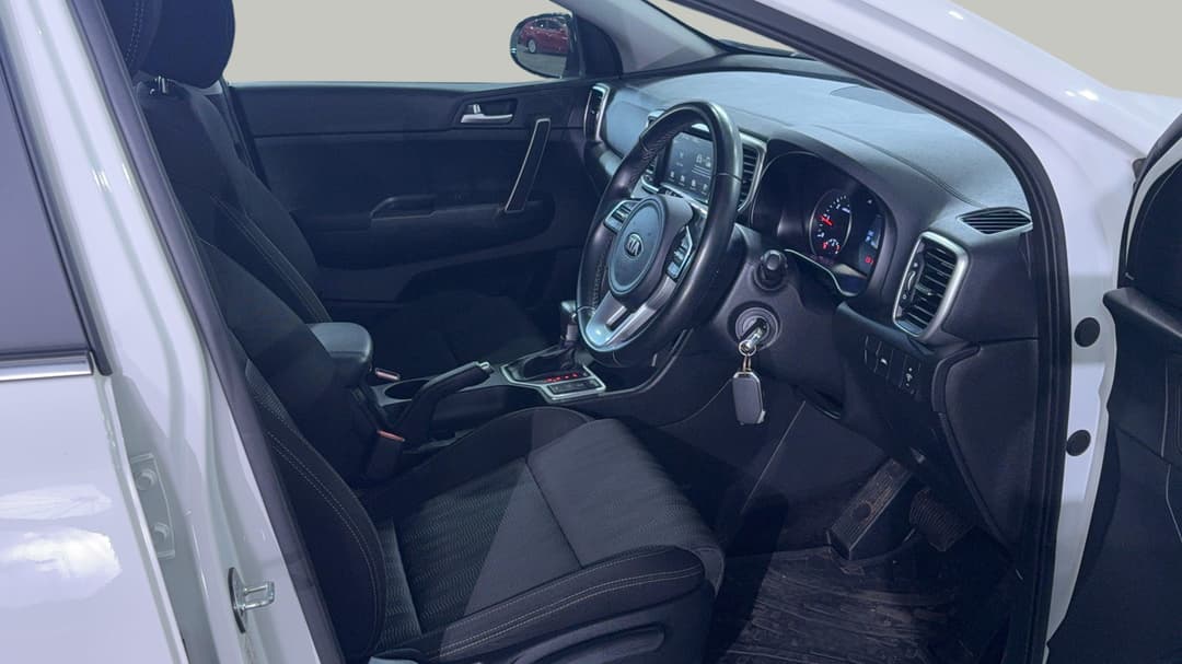 2021 Kia Sportage S (AWD), Automatic, 80054 km, Right Side Front Door Cabin View