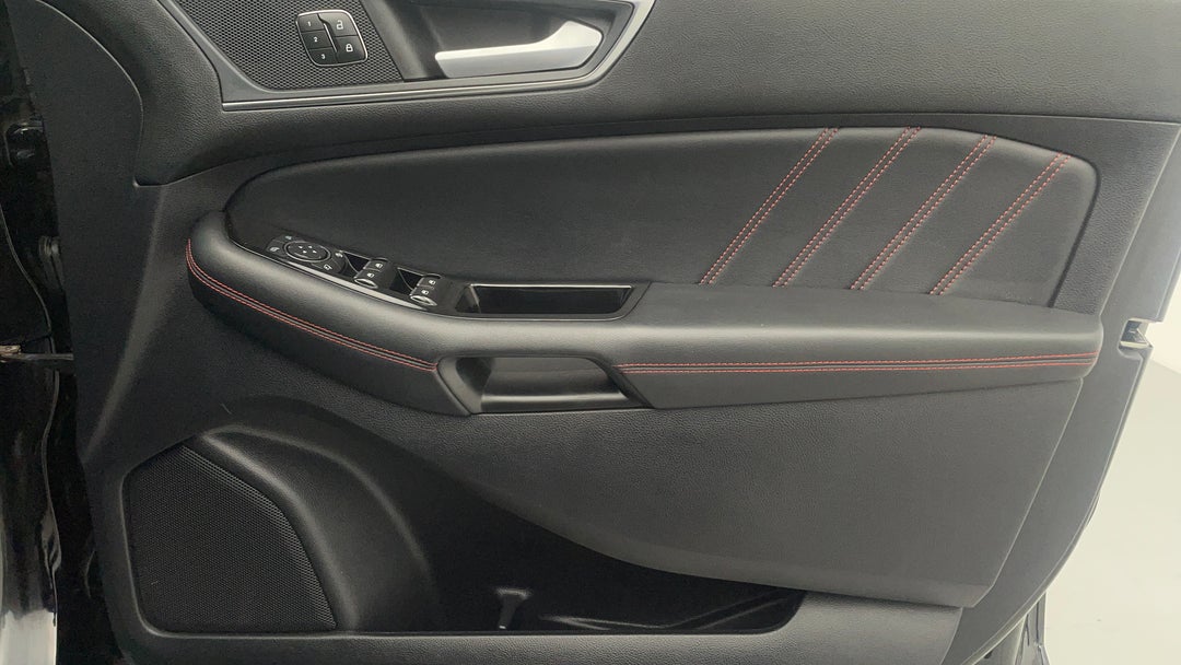 2019 Ford Endura St-line (fwd), Automatic, 33811 km, Speaker View