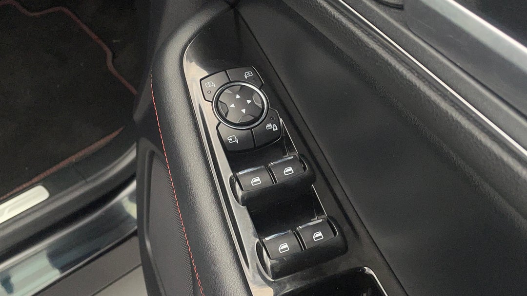 2019 Ford Endura St-line (fwd), Automatic, 33811 km, Drivers Side Door Panel Controls