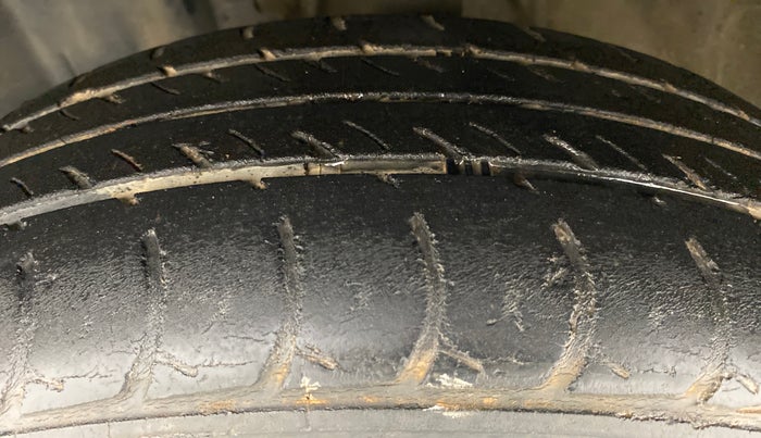 2016 Renault Pulse RX L PETROL, Petrol, Manual, 41,023 km, Left Front Tyre Tread