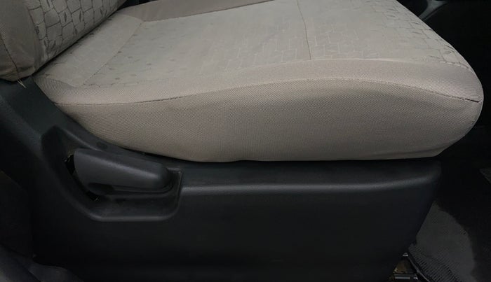2015 Maruti Wagon R 1.0 VXI, Petrol, Manual, 35,460 km, Driver Side Adjustment Panel