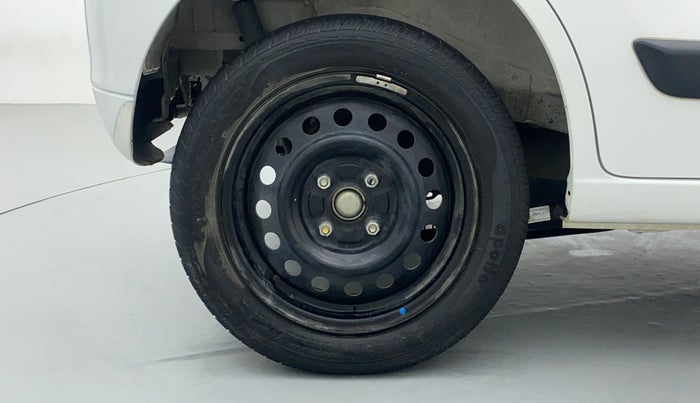 2015 Maruti Wagon R 1.0 VXI, Petrol, Manual, 35,460 km, Right Rear Wheel