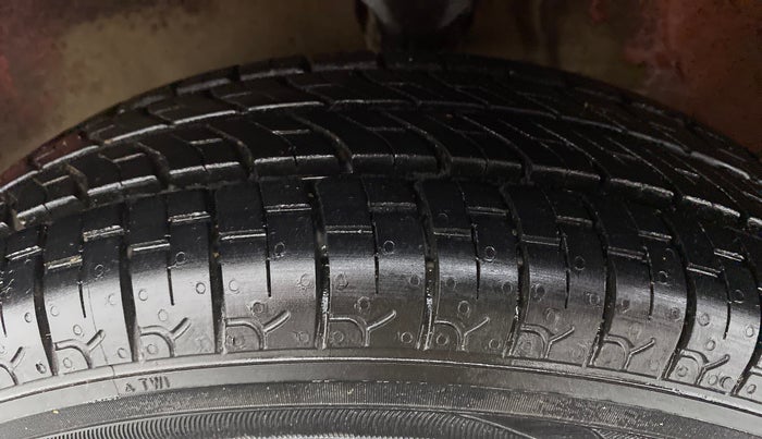 2018 Maruti Alto 800 LXI, Petrol, Manual, 44,607 km, Left Front Tyre Tread