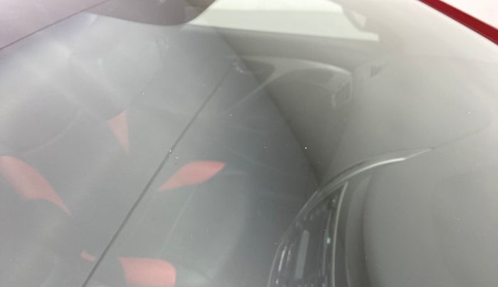 2015 Hyundai New Elantra S 1.6 MT, Diesel, Manual, 44,422 km, Front windshield - Minor spot on windshield