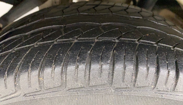2017 Maruti Alto K10 LXI, Petrol, Manual, 32,278 km, Right Rear Tyre Tread