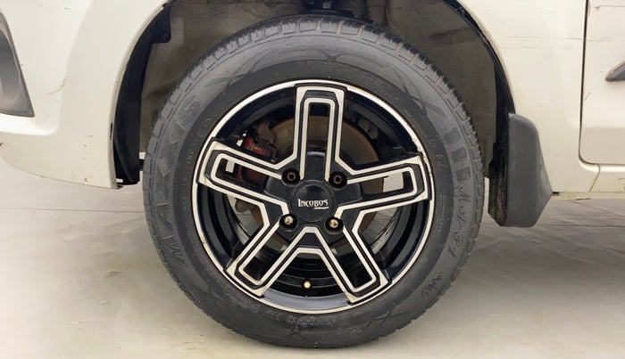 2017 Maruti Alto K10 LXI, Petrol, Manual, 32,278 km, Left Front Wheel