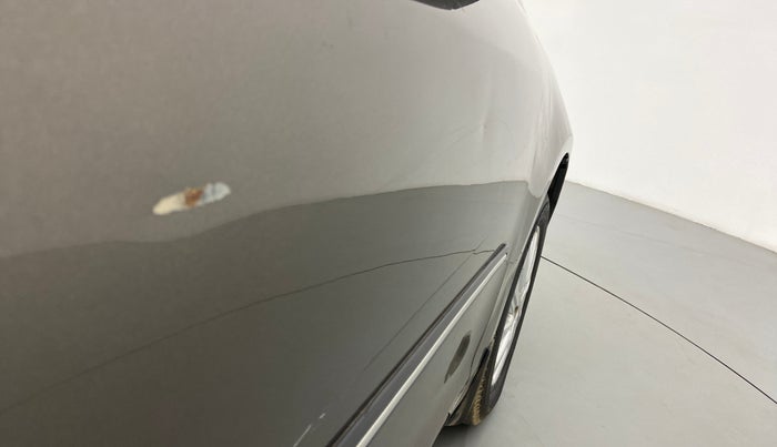 2016 Maruti Swift Dzire ZDI AMT, Diesel, Automatic, 85,948 km, Driver-side door - Slightly dented