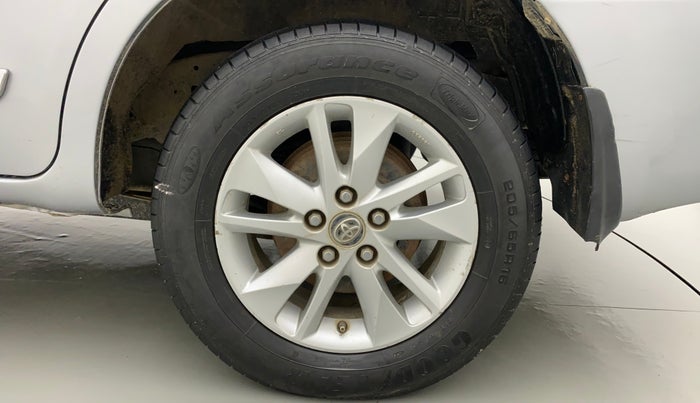 2018 Toyota Innova Crysta 2.4 GX 7 STR, Diesel, Manual, 80,542 km, Left Rear Wheel