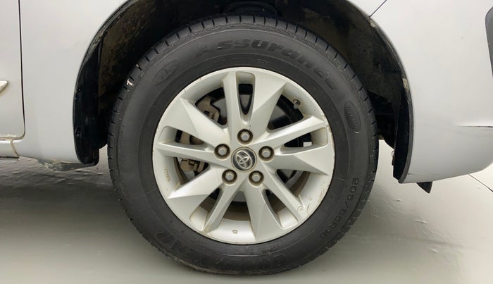 2018 Toyota Innova Crysta 2.4 GX 7 STR, Diesel, Manual, 80,542 km, Right Front Wheel