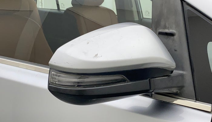 2018 Toyota Innova Crysta 2.4 GX 7 STR, Diesel, Manual, 80,542 km, Right rear-view mirror - Slight misalignment
