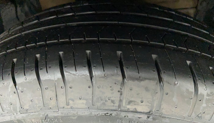 2017 Maruti Vitara Brezza LDI, Diesel, Manual, 53,669 km, Right Front Tyre Tread