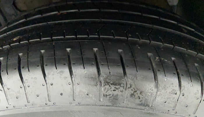 2017 Maruti Vitara Brezza LDI, Diesel, Manual, 53,669 km, Left Front Tyre Tread