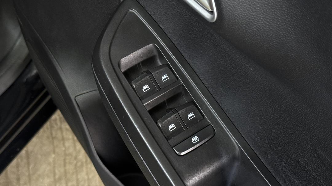 2024 MG Mg3 Auto Core, Automatic, 17346 km, Drivers Side Door Panel Controls