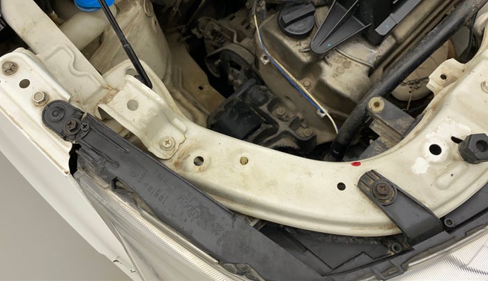 2013 Maruti Wagon R Stingray LXI, Petrol, Manual, 89,473 km, Right headlight - Clamp has minor damage