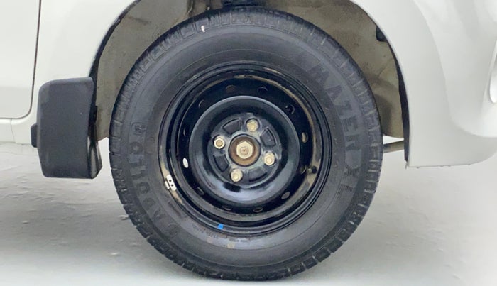2018 Maruti Alto 800 LXI, Petrol, Manual, 35,256 km, Right Front Wheel