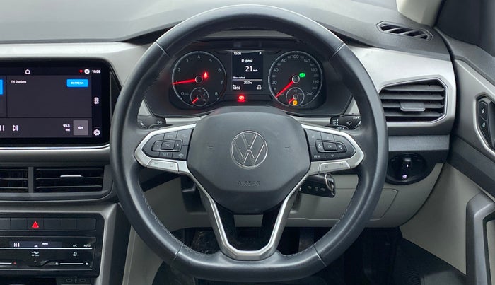 2022 Volkswagen TAIGUN HIGHLINE 1.0 TSI AT, Petrol, Automatic, 6,856 km, Steering Wheel Close Up