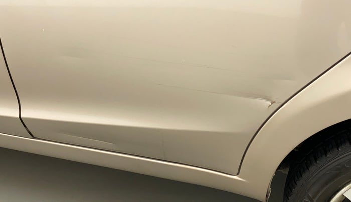 2016 Tata Zest XM RT 90 PS ABS, Petrol, Manual, 1,00,143 km, Rear left door - Minor scratches