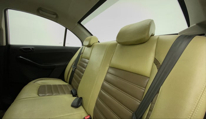 2016 Tata Zest XM RT 90 PS ABS, Petrol, Manual, 1,00,143 km, Right Side Rear Door Cabin