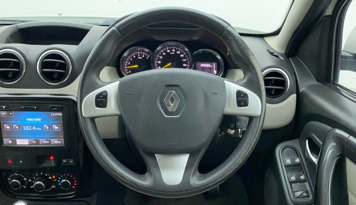 2015 Renault Duster RXZ PACK DIESEL 110, Diesel, Manual, 34,879 km, Steering Wheel Close Up