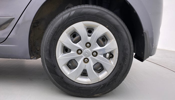 2014 Hyundai Elite i20 SPORTZ 1.2, Petrol, Manual, 1,00,256 km, Left Rear Wheel