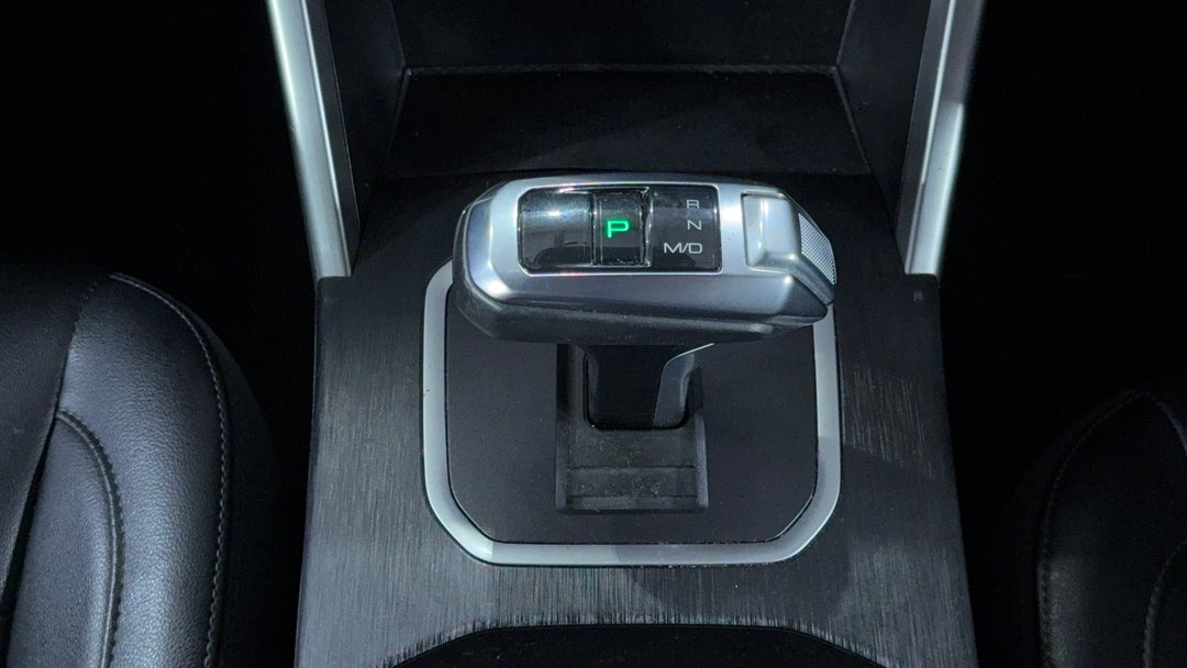 2021 GWM Ute Cannon (4x4), Automatic, 49043 km, Gear Lever 