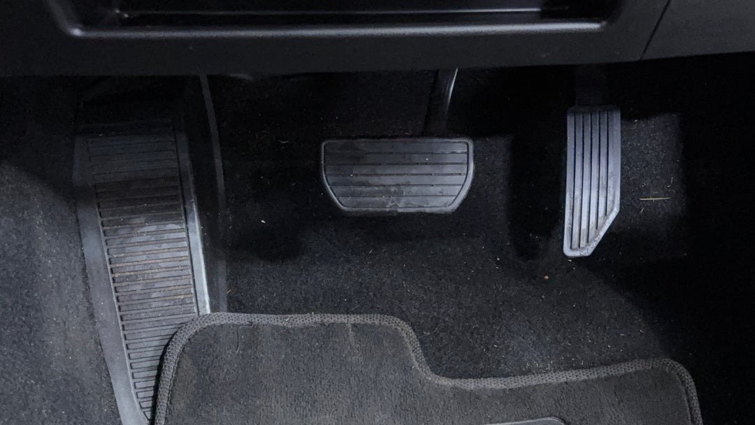 2021 GWM Ute Cannon (4x4), Automatic, 49043 km, Pedals and Footmat