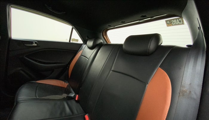 2016 Hyundai i20 Active 1.2 SX, Petrol, Manual, 36,083 km, Right Side Rear Door Cabin