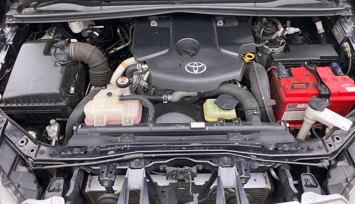2017 Toyota Innova Crysta 2.8 ZX AT 7 STR, Diesel, Automatic, 1,09,648 km, Open Bonet