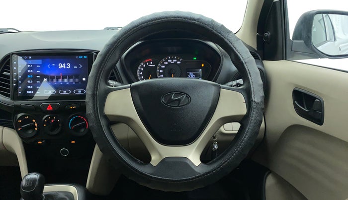 2020 Hyundai NEW SANTRO ERA 1.1, Petrol, Manual, 5,673 km, Steering Wheel Close Up