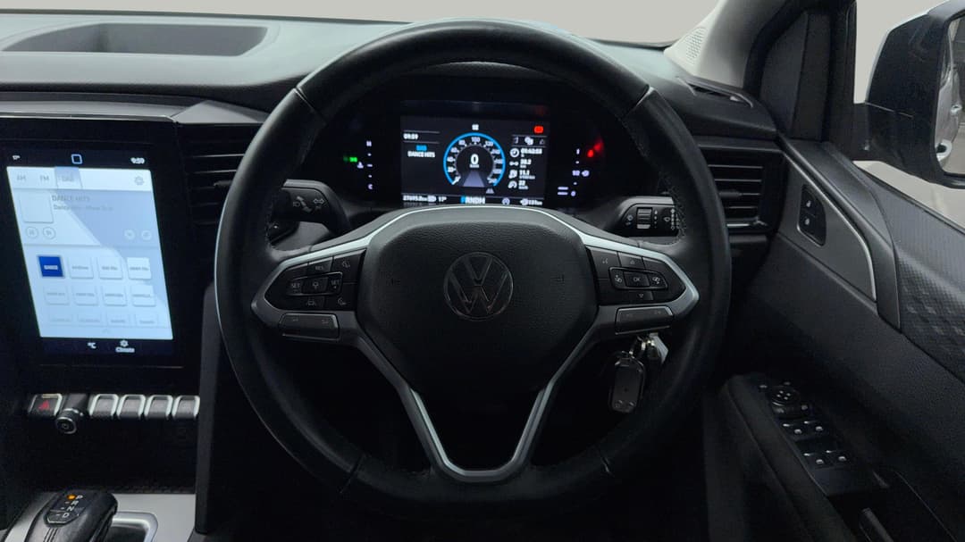 2023 Volkswagen Amarok Life Tdi500 4motion, Automatic, 27695 km, Steering Wheel Close-up