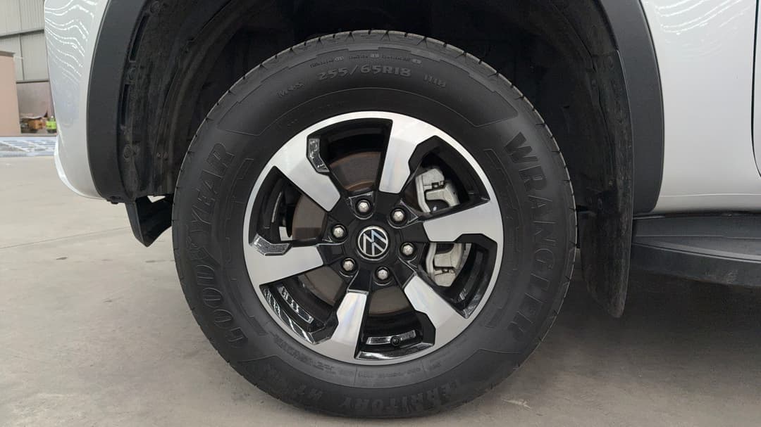 2023 Volkswagen Amarok Life Tdi500 4motion, Automatic, 27695 km, Left Front Wheel