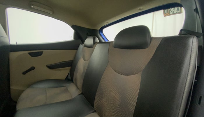 2014 Hyundai Eon MAGNA +, Petrol, Manual, 27,949 km, Right Side Rear Door Cabin