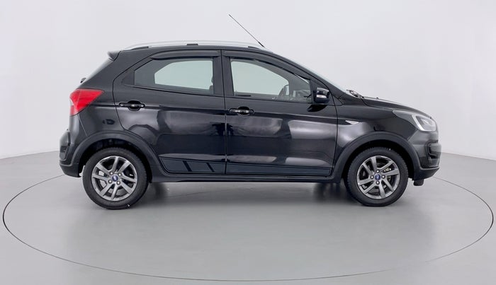 2019 Ford FREESTYLE TITANIUM + 1.2 TI-VCT, Petrol, Manual, 22,268 km, Right Side View
