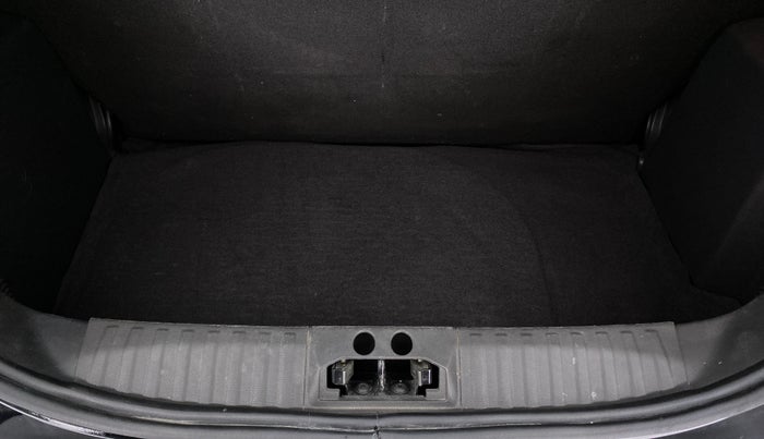 2019 Ford FREESTYLE TITANIUM + 1.2 TI-VCT, Petrol, Manual, 22,268 km, Boot Inside