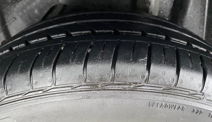 2019 Ford FREESTYLE TITANIUM + 1.2 TI-VCT, Petrol, Manual, 22,268 km, Left Rear Tyre Tread