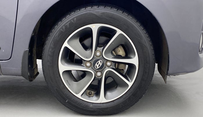 2017 Hyundai Grand i10 SPORTZ (O) 1.2 AT VTVT, Petrol, Automatic, 42,152 km, Right Front Wheel