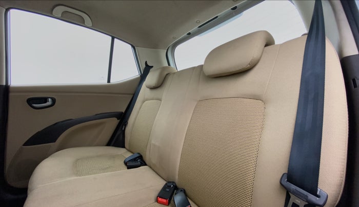 2010 Hyundai i10 SPORTZ 1.2, Petrol, Manual, 35,117 km, Right Side Rear Door Cabin