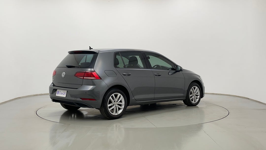 Right Back Diagonal (45- Degree) View